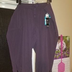 NWT - Lee purple active performance capri - 20W